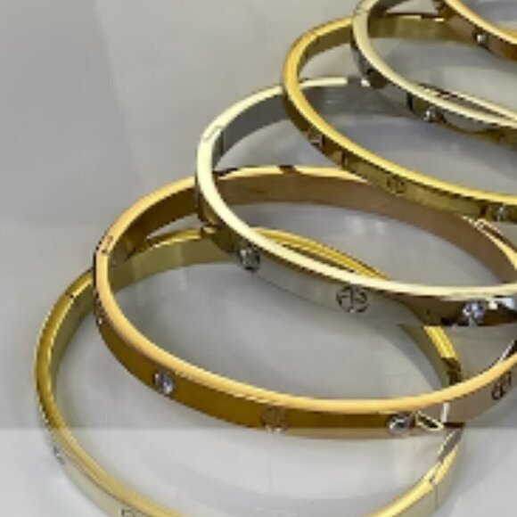 Rose Gold Bangle Bracelet Stainless Steel - Picture 4 of 5